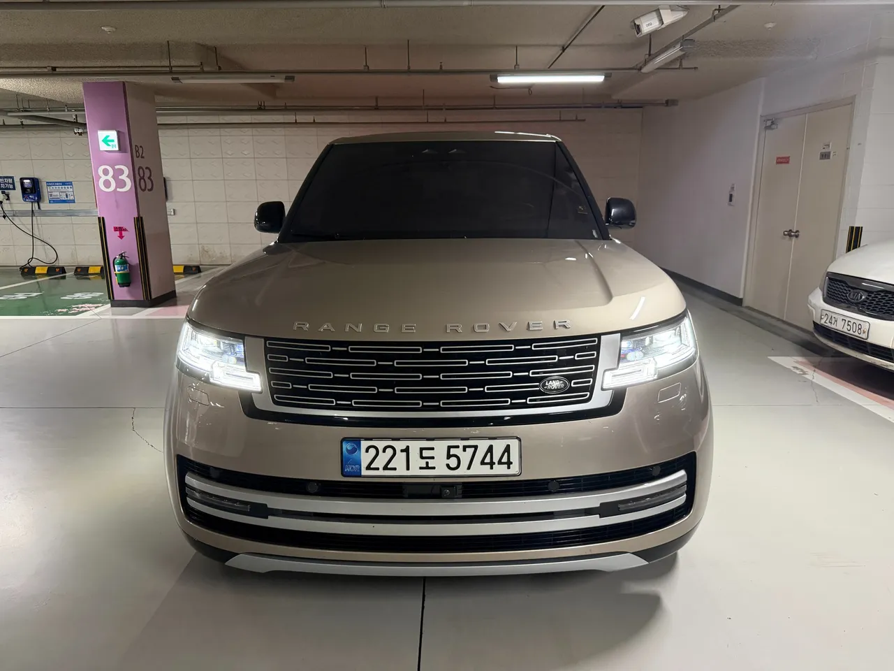 2023 Land Rover Range Rover P530 Autobiography Long Wheel Base