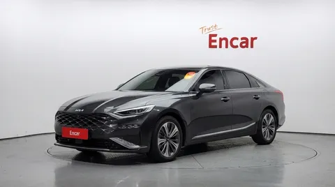 2023 Kia K8 Signature