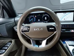 2023 Kia K8 Signature — фото 14