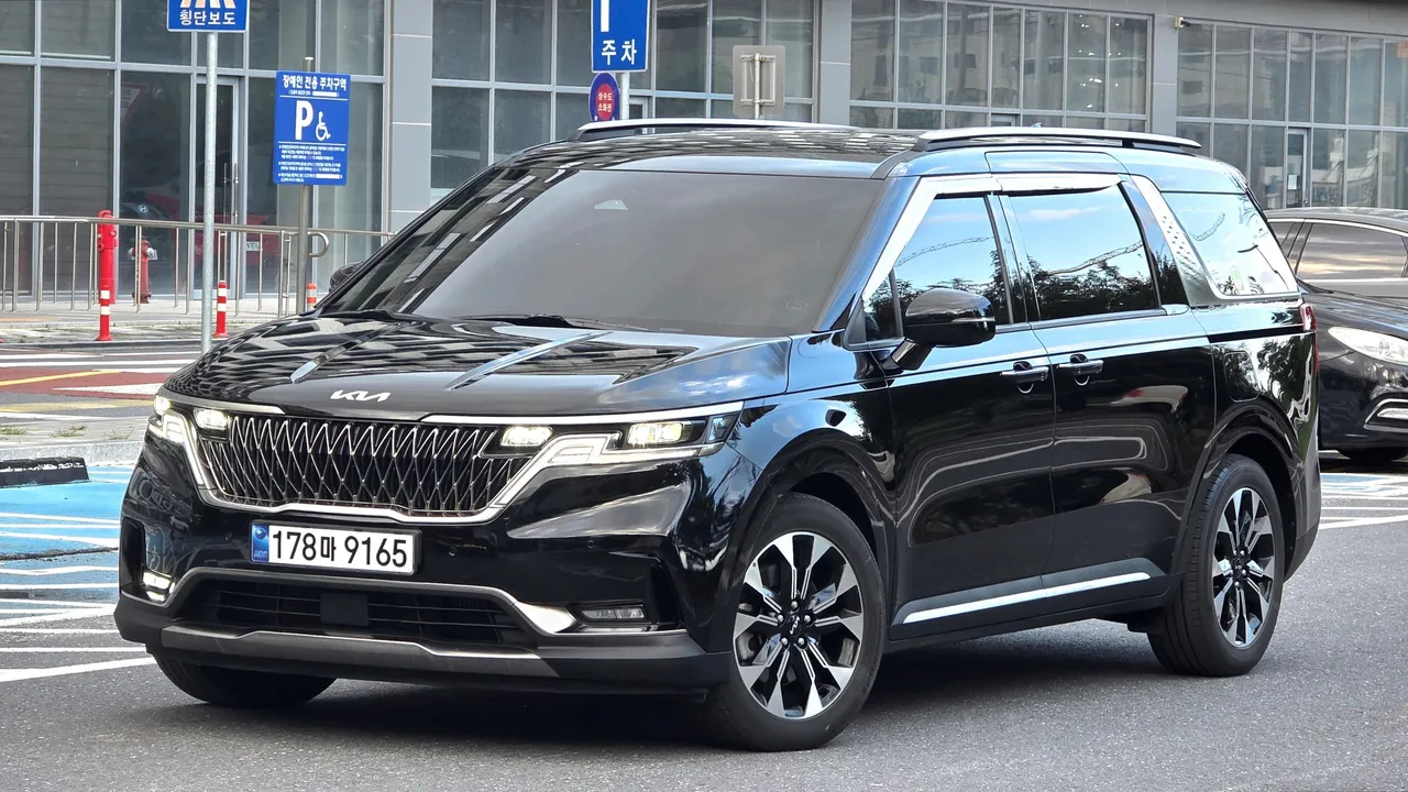 2023 Kia Carnival Diesel 9-Seater Noblesse