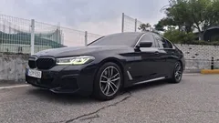 2023 BMW 5-Series 520i M Sport — фото 11