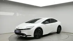 2024 Toyota Prius 2.0 PHEV SE, белый — фото 3