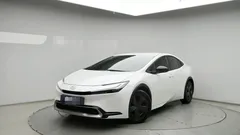 2024 Toyota Prius 2.0 PHEV SE, белый — фото 12