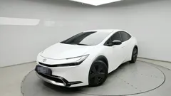 2024 Toyota Prius 2.0 PHEV SE, белый — фото 15