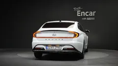 2023 Hyundai Sonata Premium Plus — фото 4
