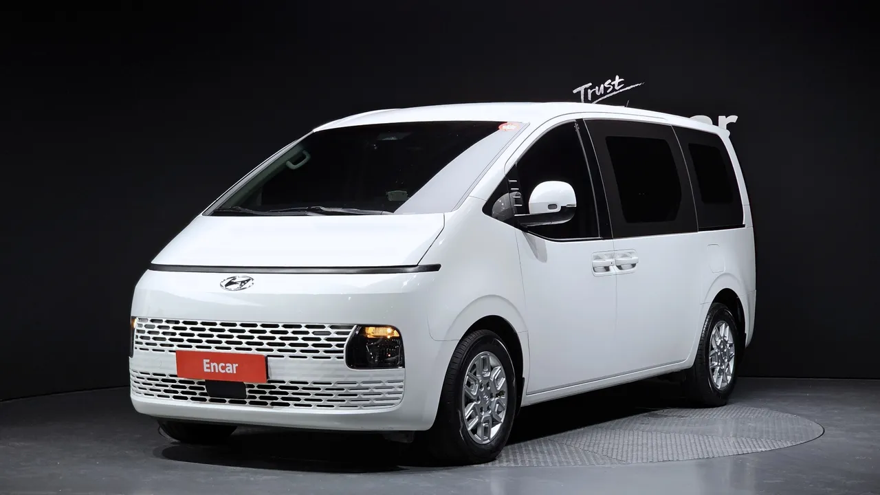 2023 Hyundai Staria L3.5 Cargo 3-Seater