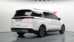 2023 Kia Carnival Diesel 9-Seater Noblesse — фото 2