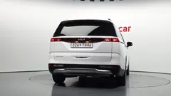 2023 Kia Carnival Diesel 9-Seater Noblesse — фото 4