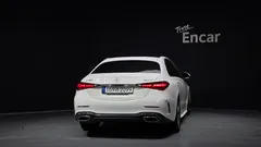 2023 Mercedes-Benz C-Class C300 4MATIC AMG Line — фото 4