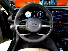 2023 Hyundai AVANTE Inspiration — фото 15