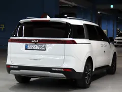 2022 Kia Carnival Diesel 9-Seater Prestige — фото 4