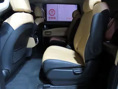 2022 Kia Carnival Diesel 9-Seater Prestige — фото 14