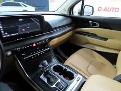 2023 Kia Carnival Diesel 9-Seater Prestige — фото 17