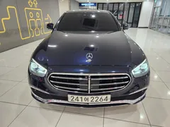 2023 Mercedes-Benz E-Class E300e 4MATIC Exclusive — фото 3