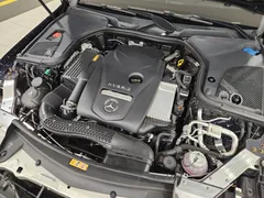 2023 Mercedes-Benz E-Class E300e 4MATIC Exclusive — фото 6