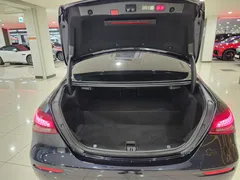 2023 Mercedes-Benz E-Class E300e 4MATIC Exclusive — фото 18