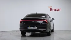 2023 Kia K8 Signature — фото 4