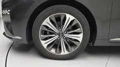 2023 Kia K8 Signature — фото 5