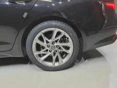 2023 Genesis G70 Gasoline 2.0T 2WD — фото 7