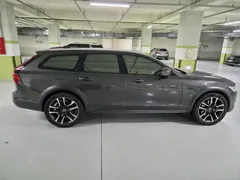 2022 Volvo V90 B6 Ultimate AWD, серый — фото 2