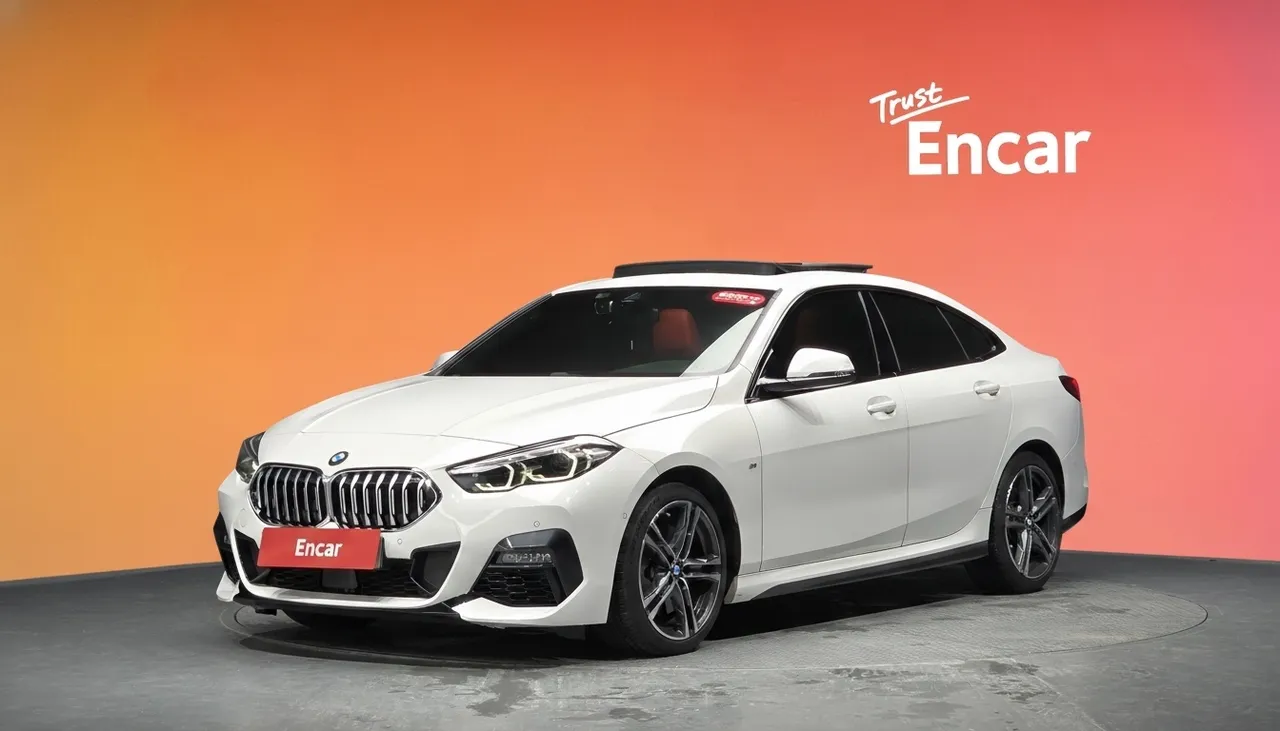 2022 BMW 2-Series 220i M Sports