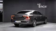2023 Volvo S90 B6 AWD Ultimate Bright, серый — фото 2