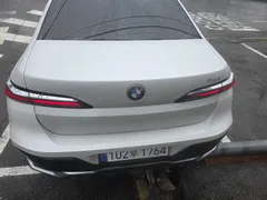2023 BMW 7-Series 740i xDrive M Sport, белый — фото 4