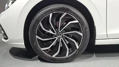 2022 Volkswagen Golf 2.0 TDI Prestige — фото 5