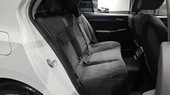 2022 Volkswagen Golf 2.0 TDI Prestige — фото 11