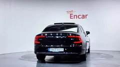 2021 Volvo S90 B6 AWD Inscription, чёрный — фото 4