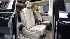 2023 Kia Carnival Gasoline 9-Seater Hi-Limousine — фото 11