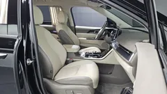 2023 Kia Carnival Gasoline 9-Seater Hi-Limousine — фото 12