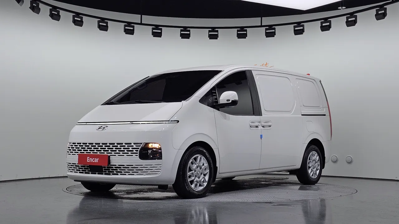 2022 Hyundai Staria Cargo 3-Seater