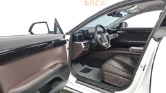 2023 Hyundai Grandeur Premium — фото 10