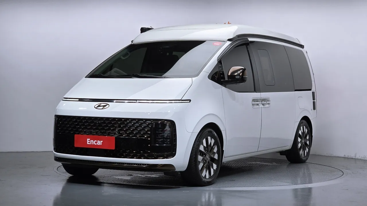 2023 Hyundai Staria 4WD Camper