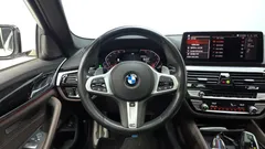 2022 BMW 5-Series 530i M Sport Package — фото 13