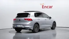 2022 Volkswagen Golf 2.0 TDI Prestige — фото 2
