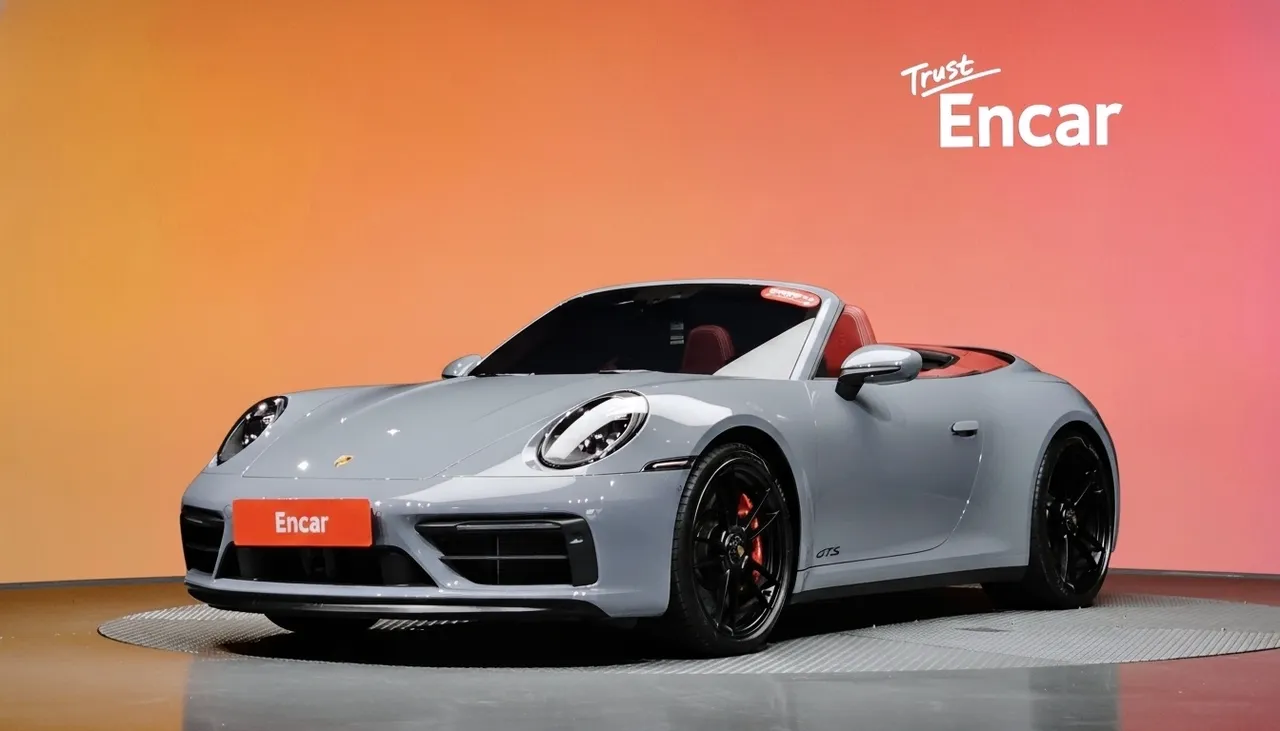 2023 Porsche 911 Carrera 4 GTS Cabriolet