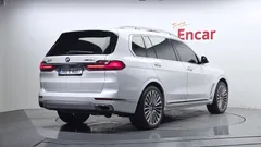 2022 BMW X7 xDrive 40d Design Pure Excellence 7-Seater — фото 2