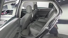 2022 Volkswagen Golf 2.0 TDI Premium, чёрный — фото 11