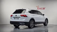 2023 Volkswagen Tiguan 2.0 TSI Prestige, белый — фото 2