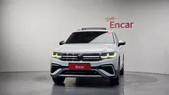 2023 Volkswagen Tiguan 2.0 TSI Prestige, белый — фото 3