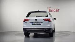 2023 Volkswagen Tiguan 2.0 TSI Prestige, белый — фото 4