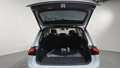 2023 Volkswagen Tiguan 2.0 TSI Prestige, белый — фото 19
