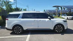 2023 Kia Carnival Gasoline 7-Seater Signature — фото 2
