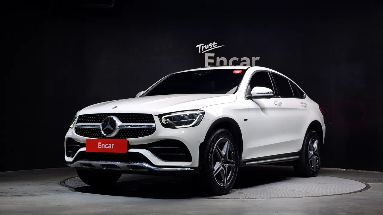 2021 Mercedes-Benz GLC-Class GLC300e 4MATIC Coupe