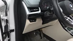 2024 BMW X1 xDrive 20i M Sport, белый — фото 13