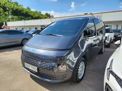 2022 Hyundai Staria Cargo 5-Seater — фото 4