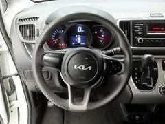 2022 Kia Ray Van — фото 7