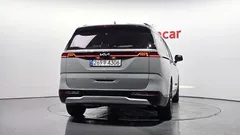 2023 Kia Canival Gasoline 9-Seater Prestige, серо-серебристый — фото 4